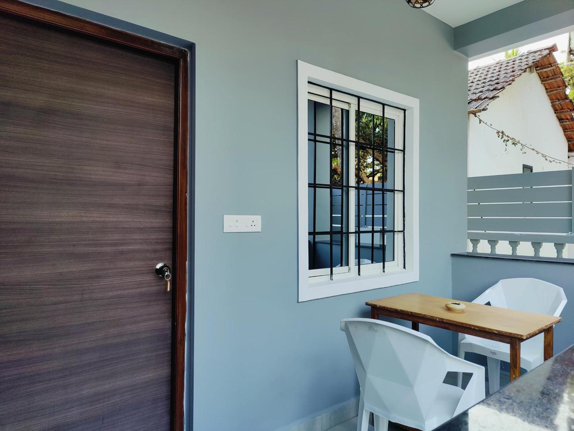 Kevin'S House By Travelkrafts Hotel Anjuna Bagian luar foto