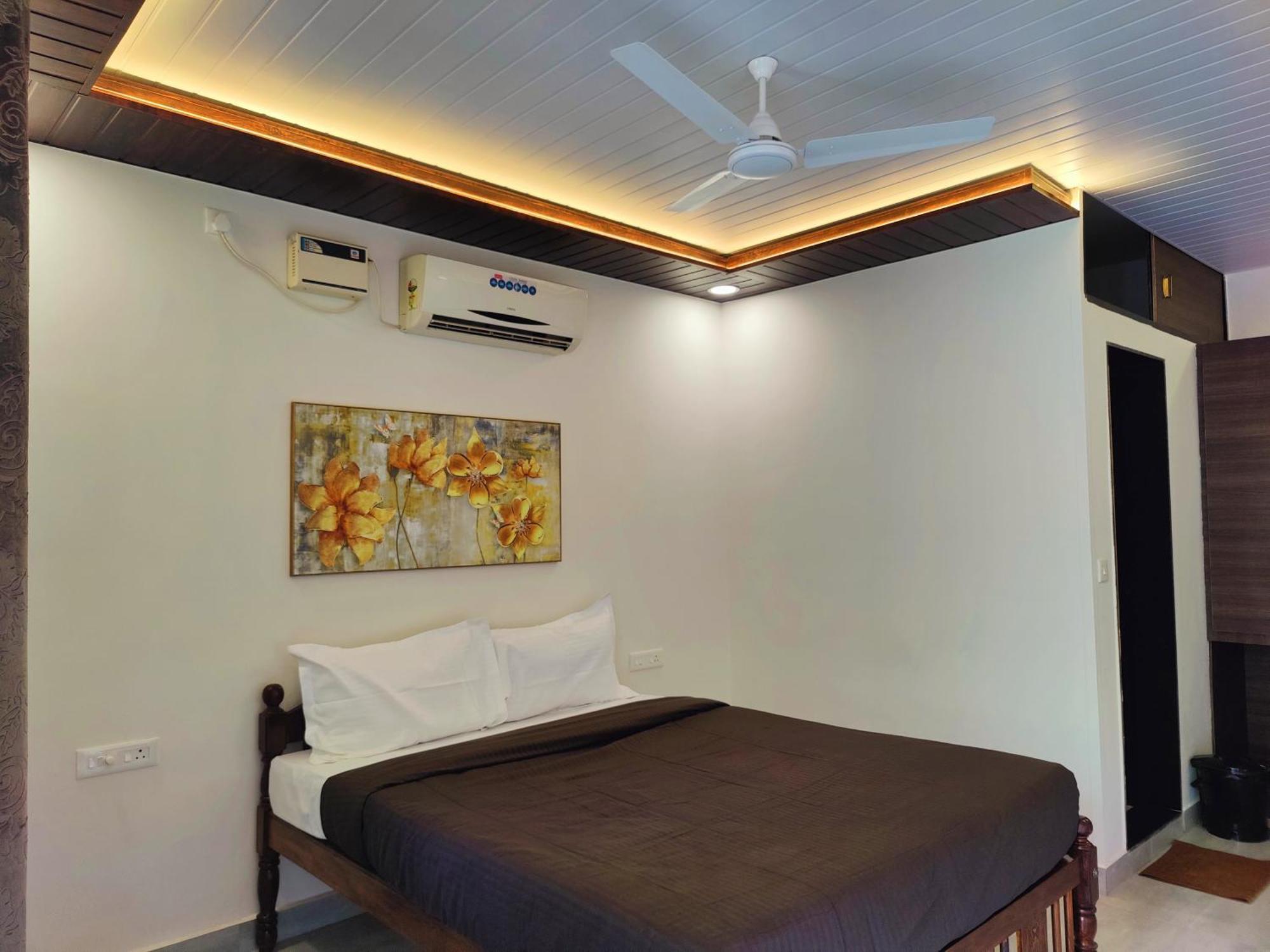 Kevin'S House By Travelkrafts Hotel Anjuna Bagian luar foto